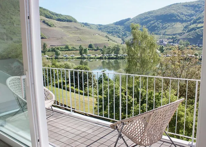 Senhalser Hoefe Senheim