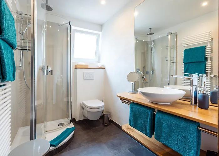 Senhalser Hoefe زينهايم