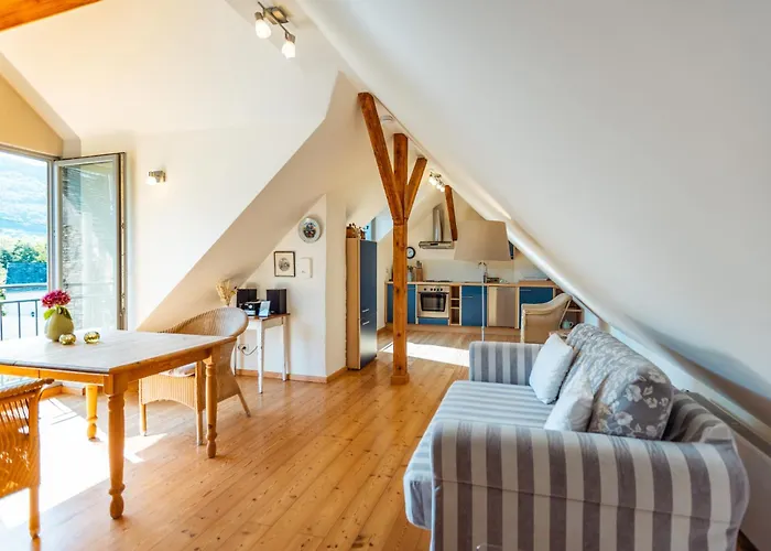 Senhalser Hoefe بيت للعطل